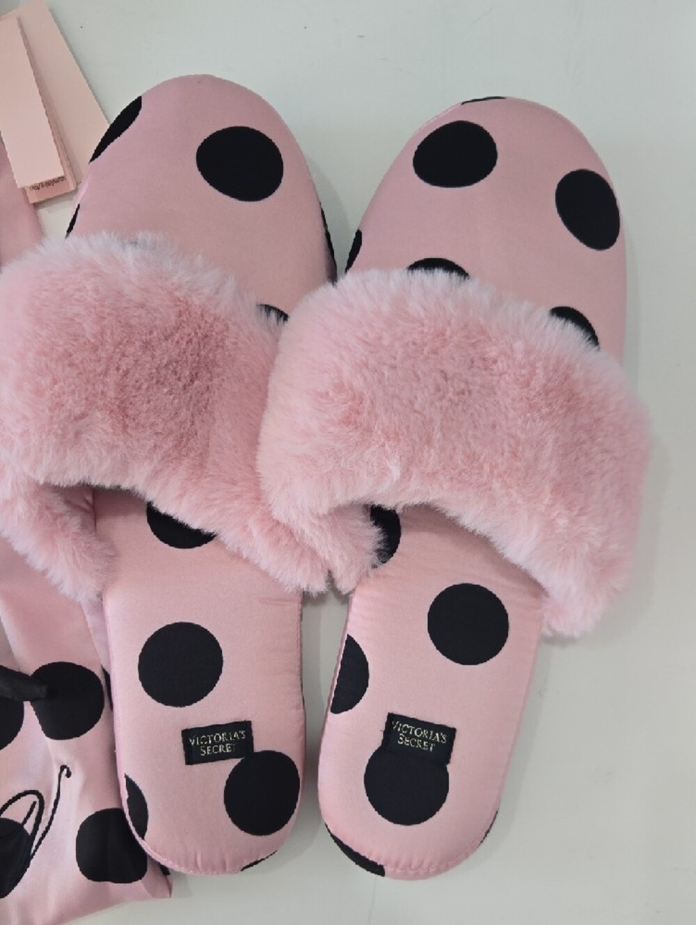Victoria's Secret Pink & Black Polka Dot Fuzzy Slide Slippers - Picture 2 of 3